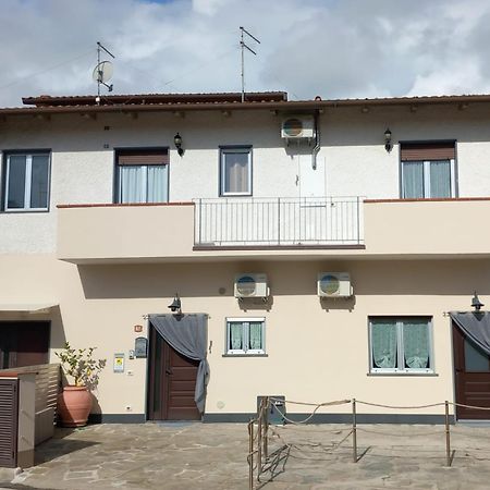 Apartamento Casa Luce Marina di Massa Exterior foto