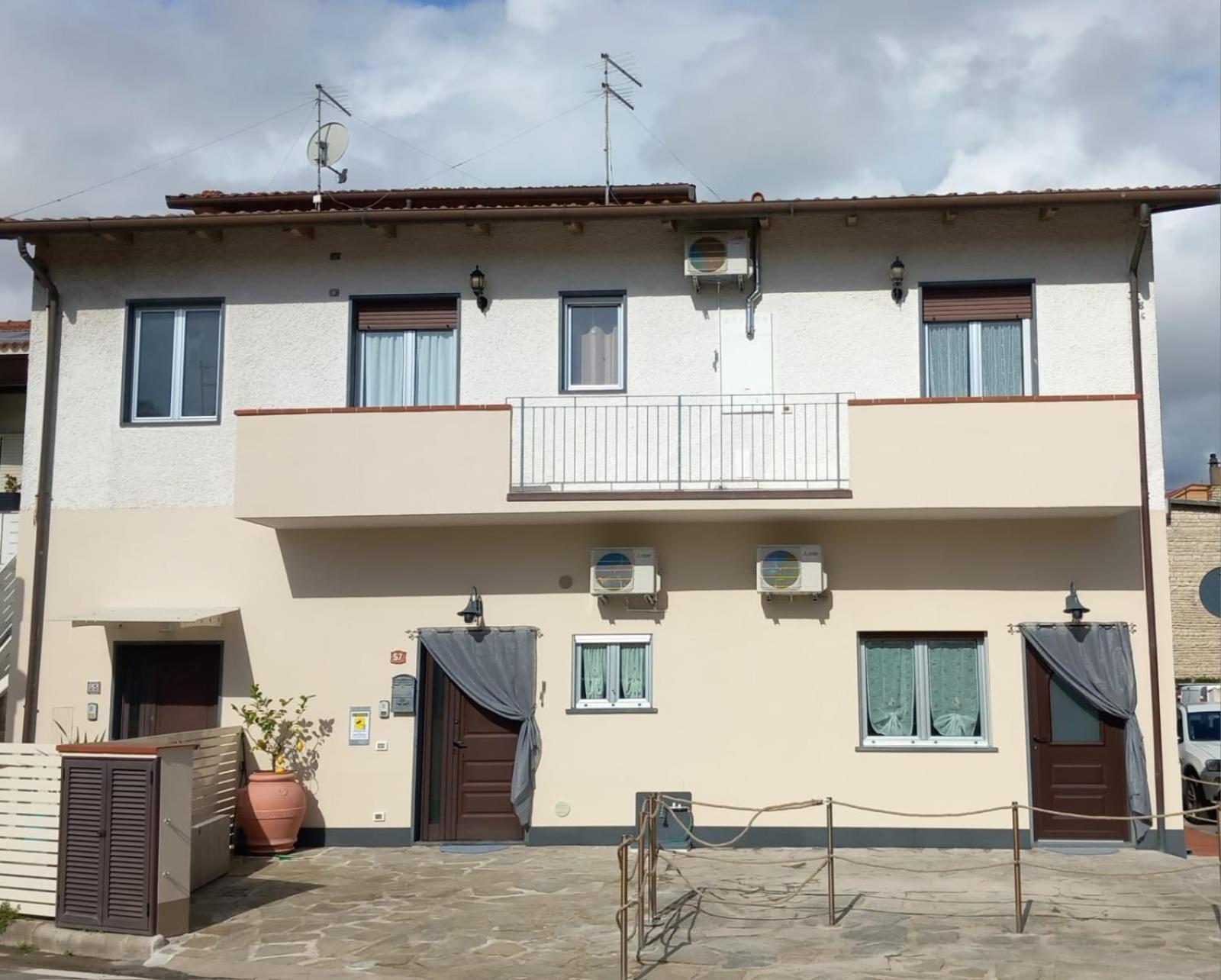 Apartamento Casa Luce Marina di Massa Exterior foto